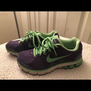 Nike Sz 6 Purple and green Pegasus sneakers